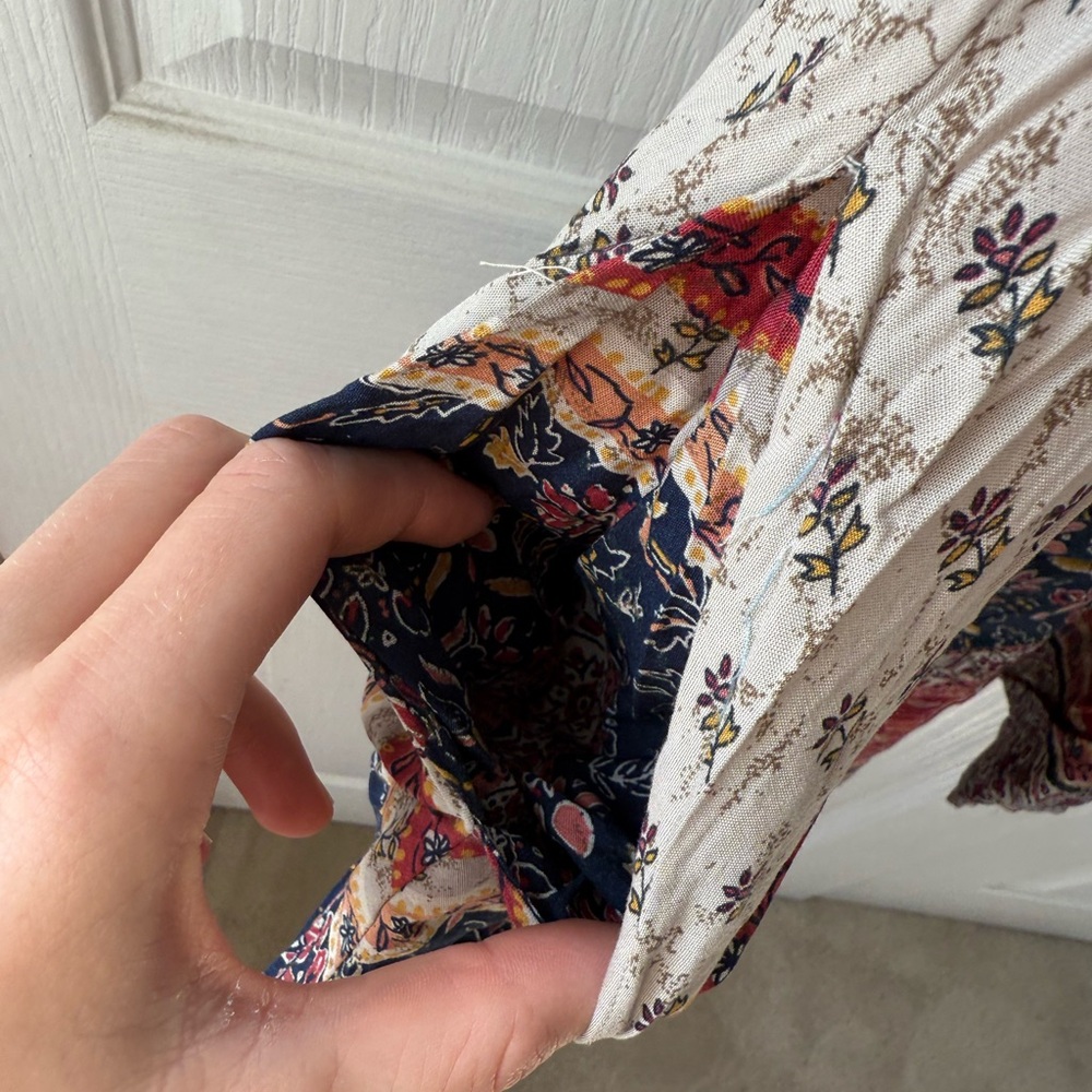 Patterned Short Dress - Picture 4 of 5